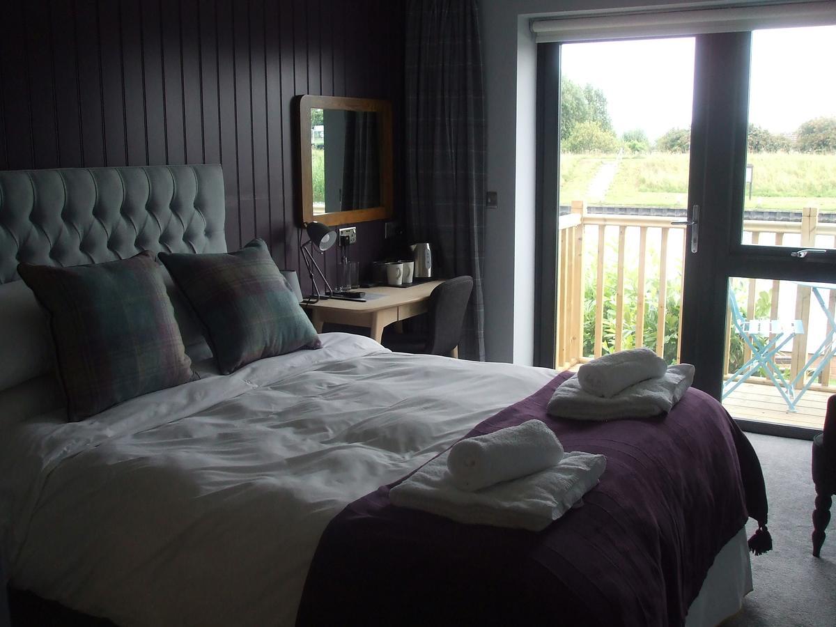 Hôtel The Swan On The River à Ely Extérieur photo